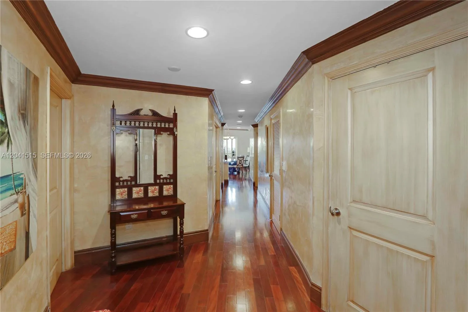 View details of listing 10 Aragon Avenue 1216, Coral Gables, FL 33134 Coral Gables with MLS#