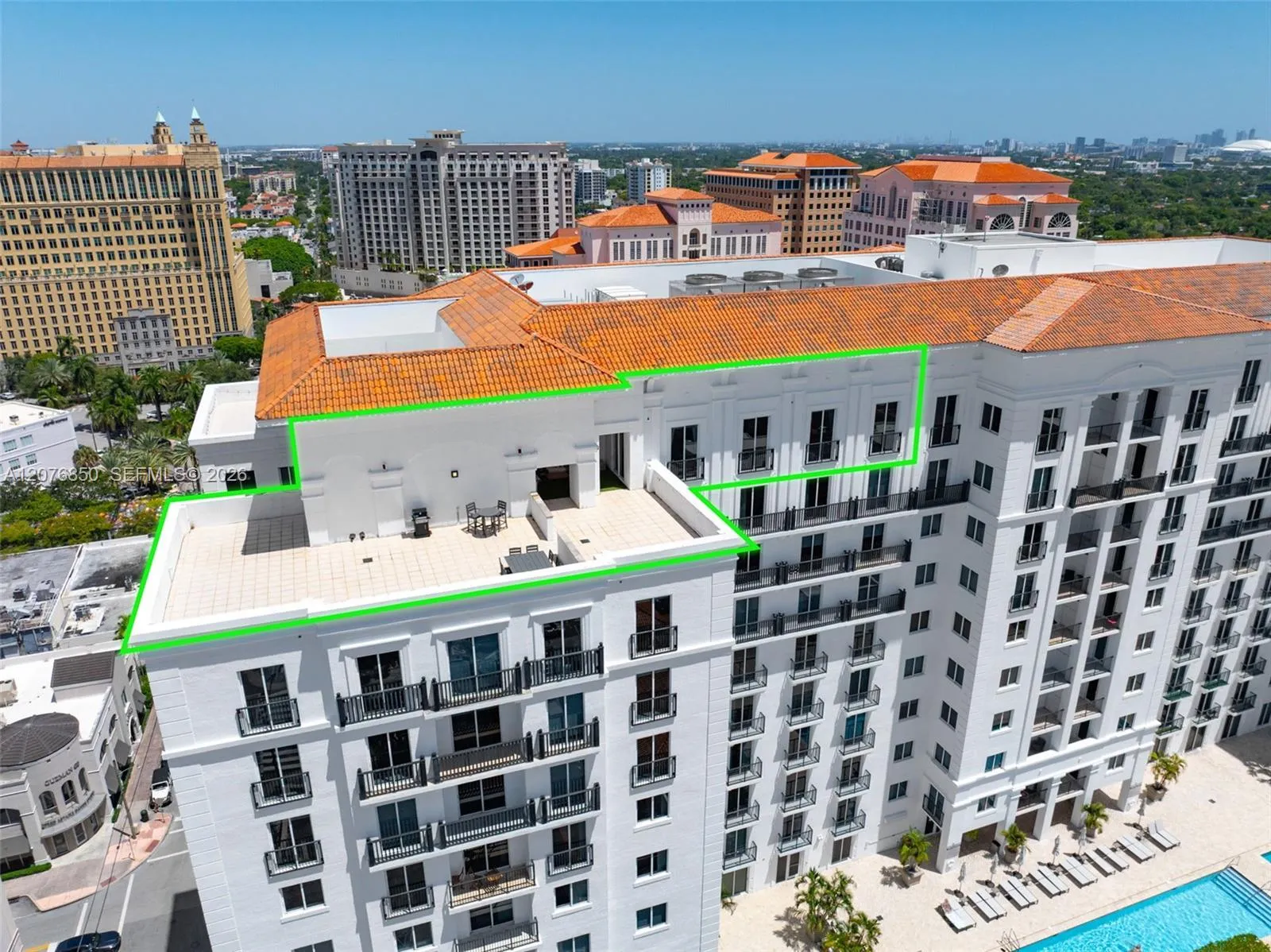 View details of listing 10 Aragon Avenue 1602, Coral Gables, FL 33134 Coral Gables with MLS#