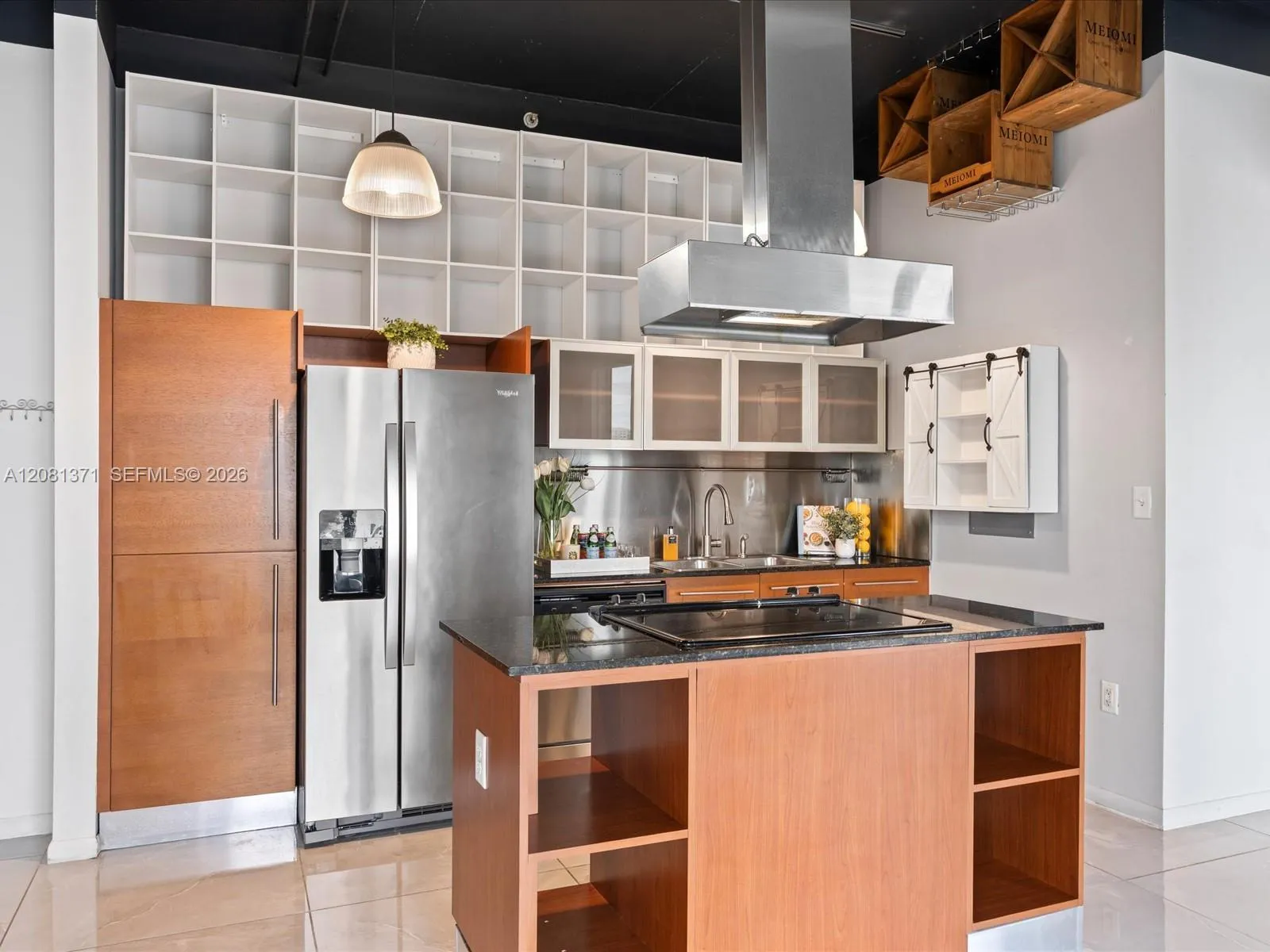 View details of listing 10 S River Drive 715, Miami, FL 33130 Miami with MLS#