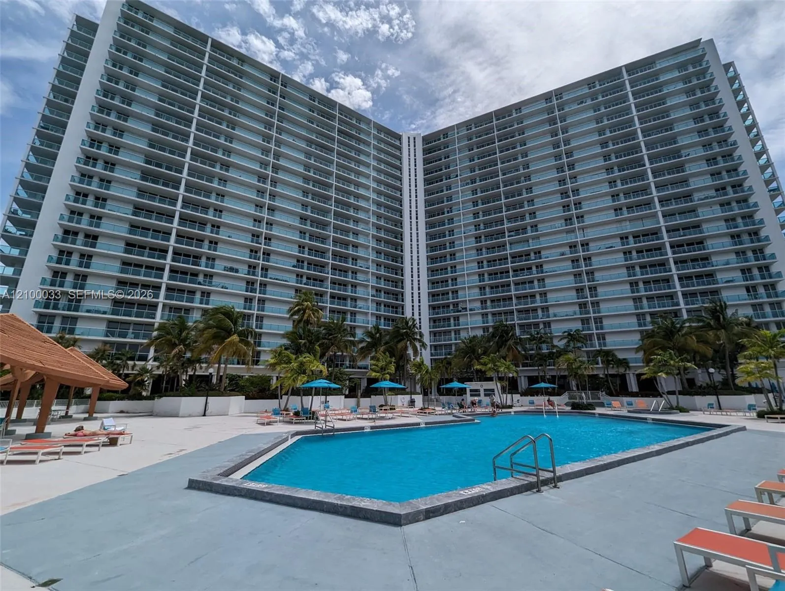 View details of listing 100 Bayview Drive 730, Sunny Isles Beach, FL 33160 Sunny Isles Beach with MLS# 