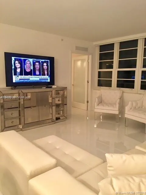 View details of listing 100 Lincoln Road 711, Miami Beach, FL 33139 Miami Beach with MLS# 