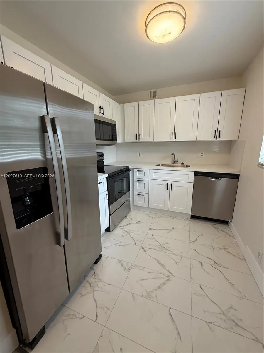 View details of listing 100 SW 132nd Way 304K, Pembroke Pines, FL 33027 Pembroke Pines with MLS#
