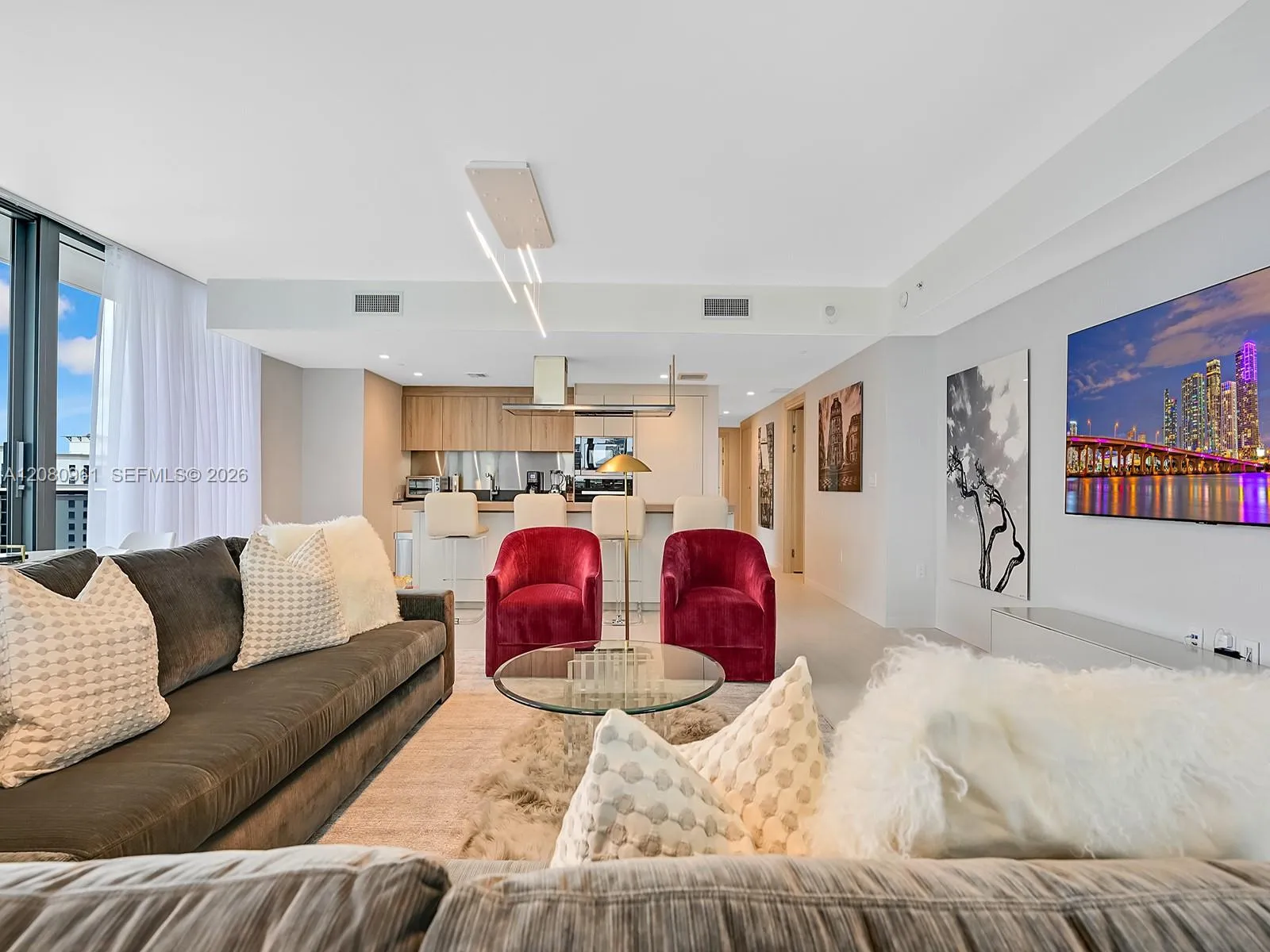 View details of listing 1000 Brickell Plaza 3402, Miami, FL 33131 Miami with MLS#