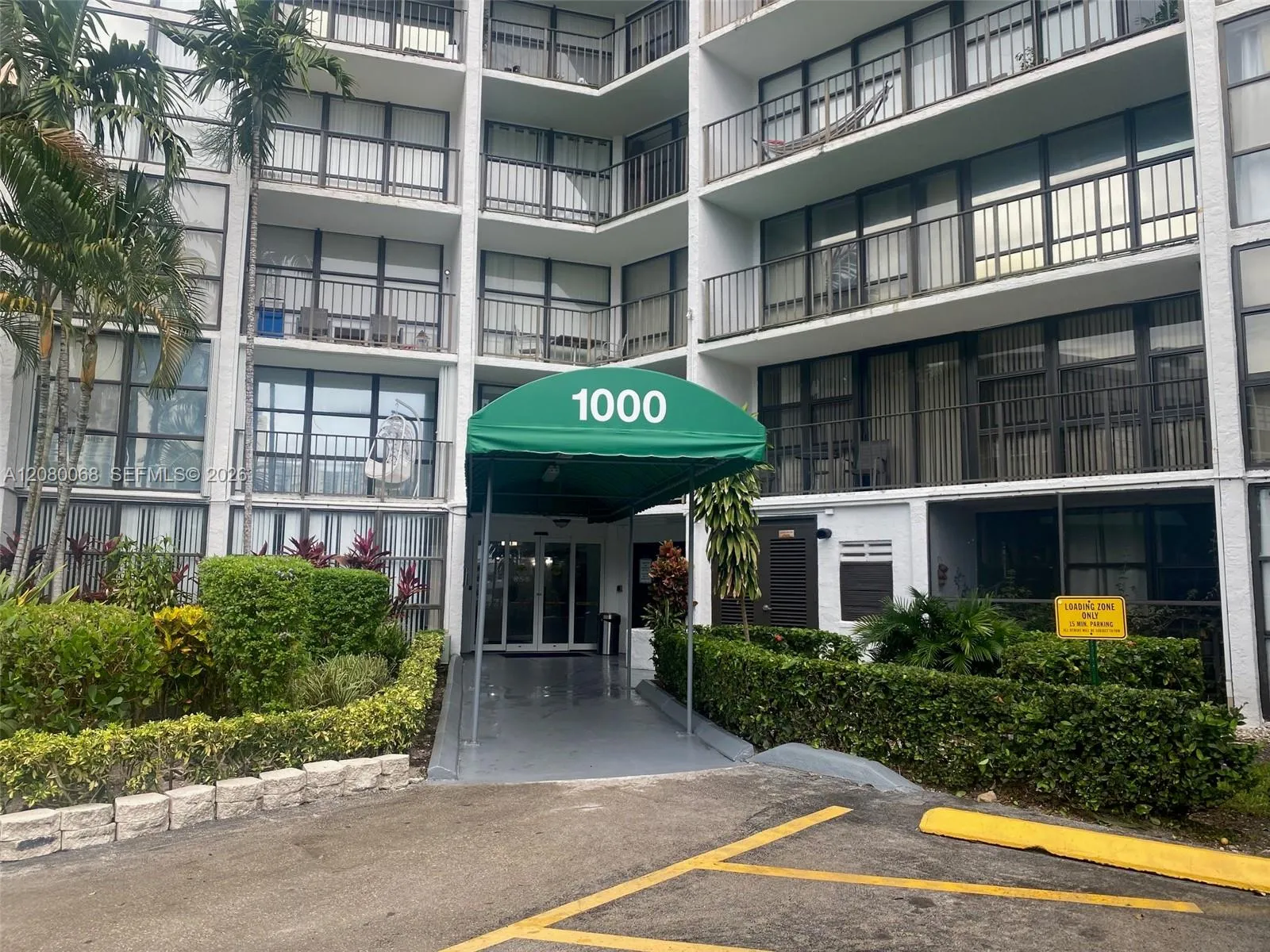 View details of listing 1000 Parkview Drive 427, Hallandale Beach, FL 33009 Hallandale Beach with MLS#