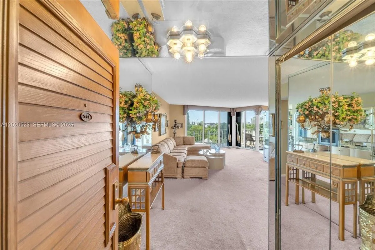 Listing  1000 Quayside Terrace 701, Miami, FL 33138, Miami, FL 33138