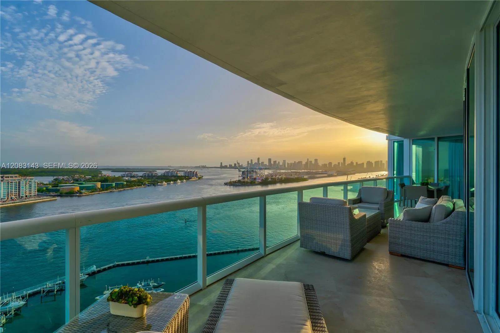 Listing  1000 S Pointe Drive 2202, Miami Beach, FL 33139, Miami Beach, FL 33139