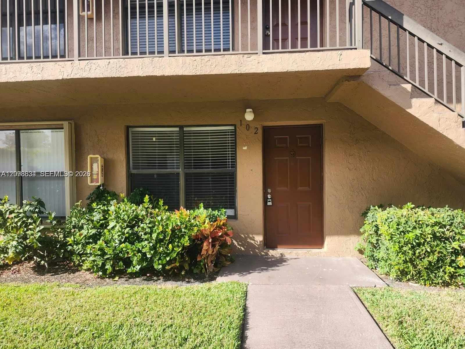 View details of listing 10037 Winding Lake Road 102, Sunrise, FL 33351 Sunrise with MLS#