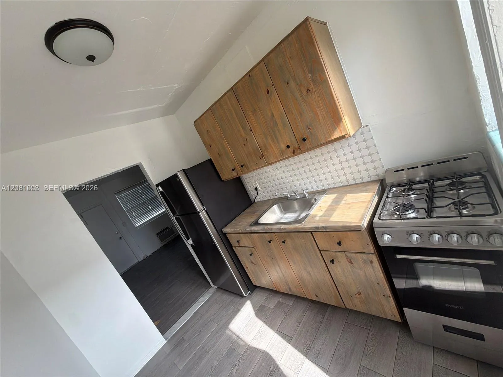 View details of listing 10085 NW 7 Court 2-B, Miami, FL 33150 Miami with MLS#