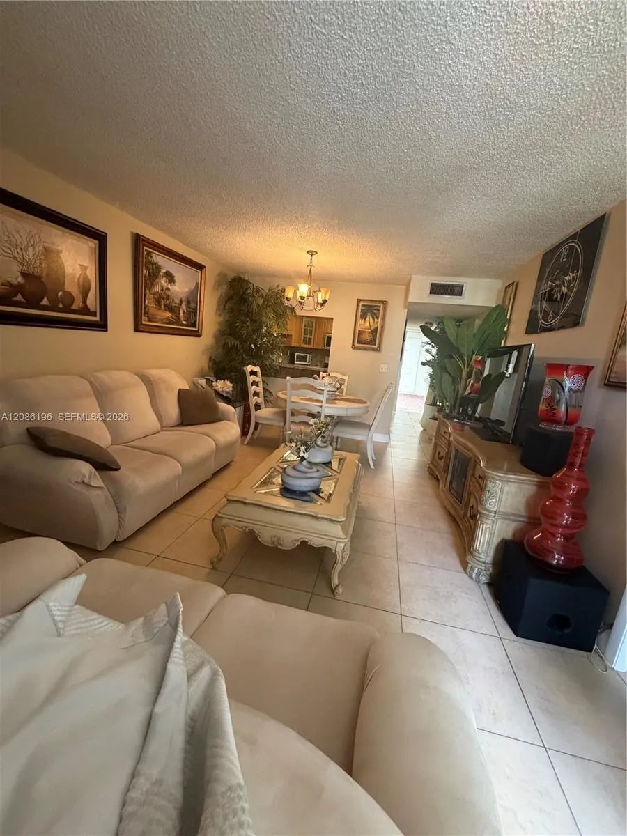 View details of listing 10090 NW 80 Court 1327, Hialeah Gardens, FL 33016 Hialeah Gardens with MLS# 