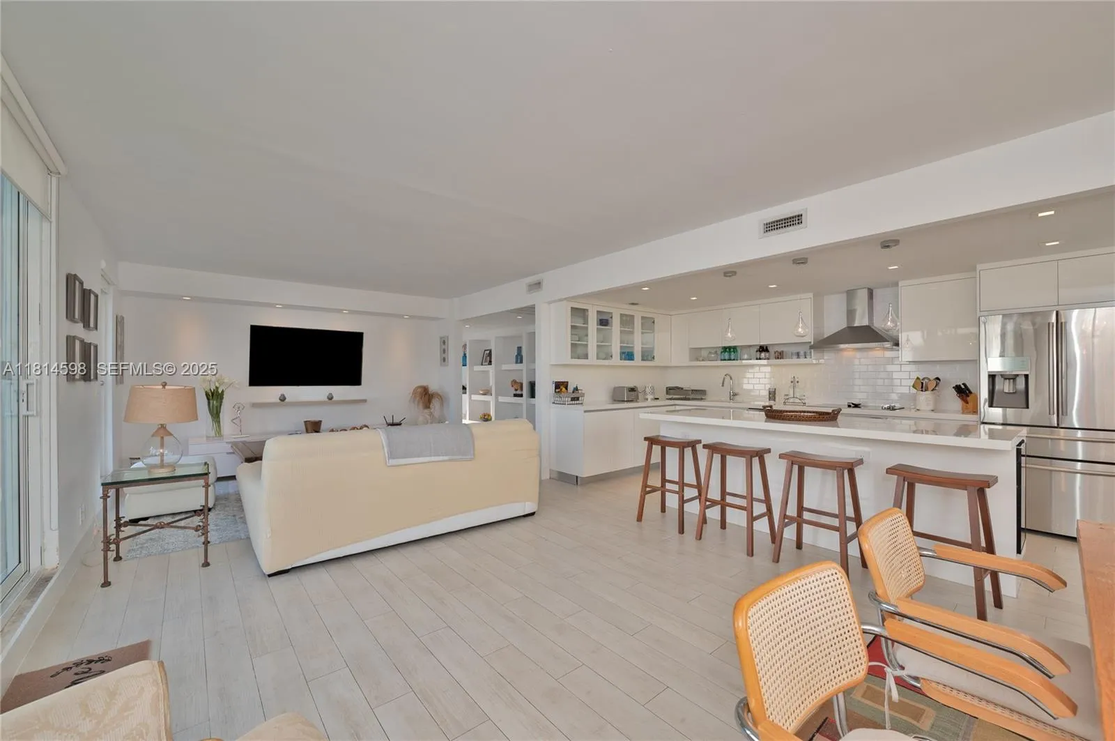 View details of listing 101 Crandon Boulevard 480, Key Biscayne, FL 33149 Key Biscayne with MLS#