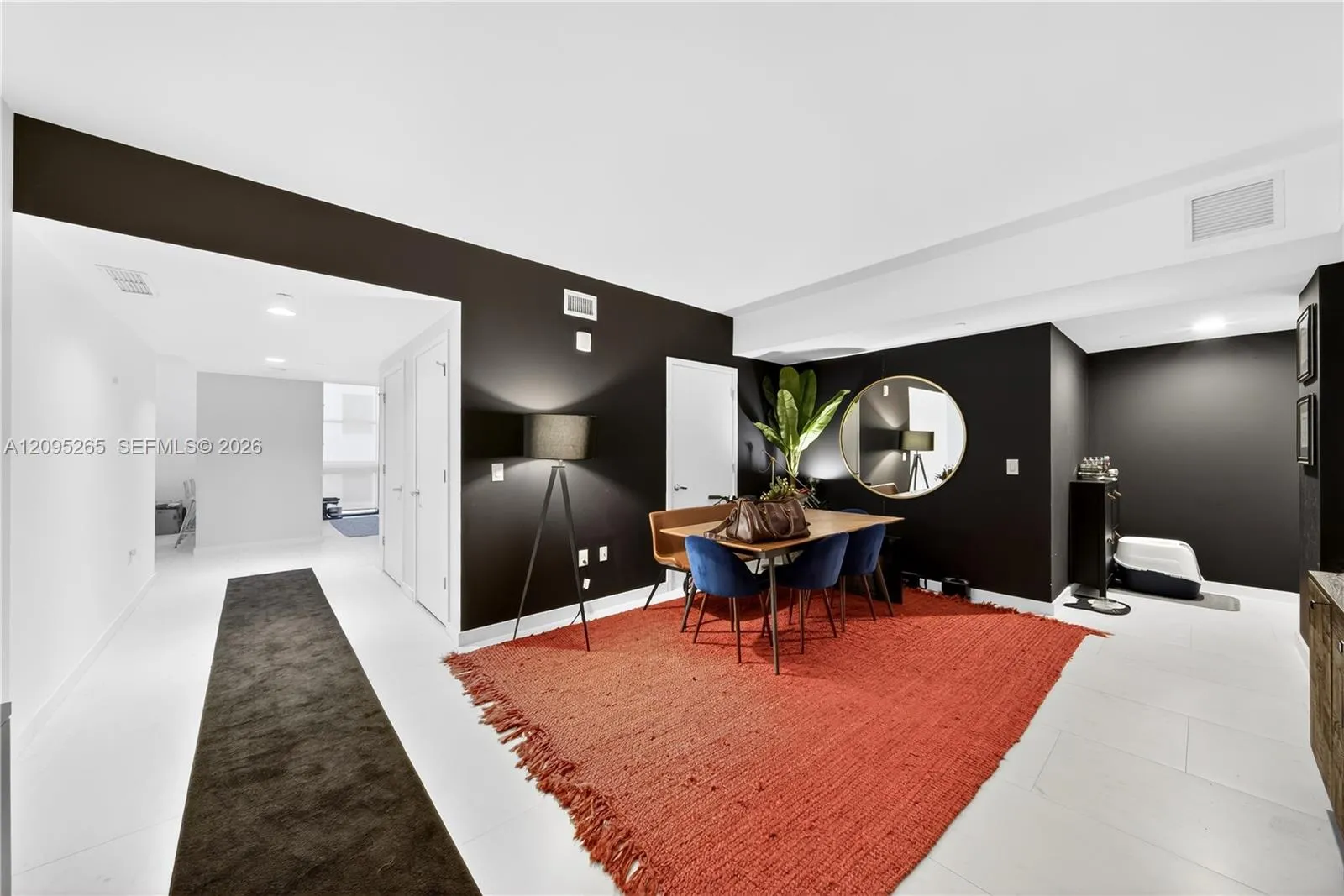 View details of listing 1010 Brickell Avenue 2905, Miami, FL 33131 Miami with MLS# 