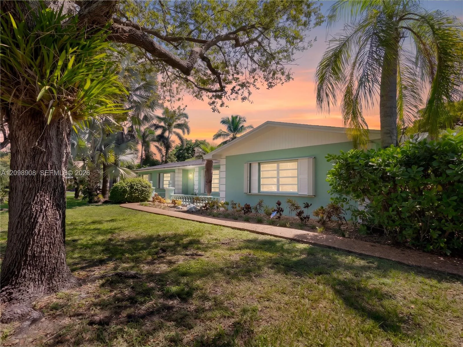 View details of listing 10100 SW 133rd Street, Miami, FL 33176 Miami with MLS# 