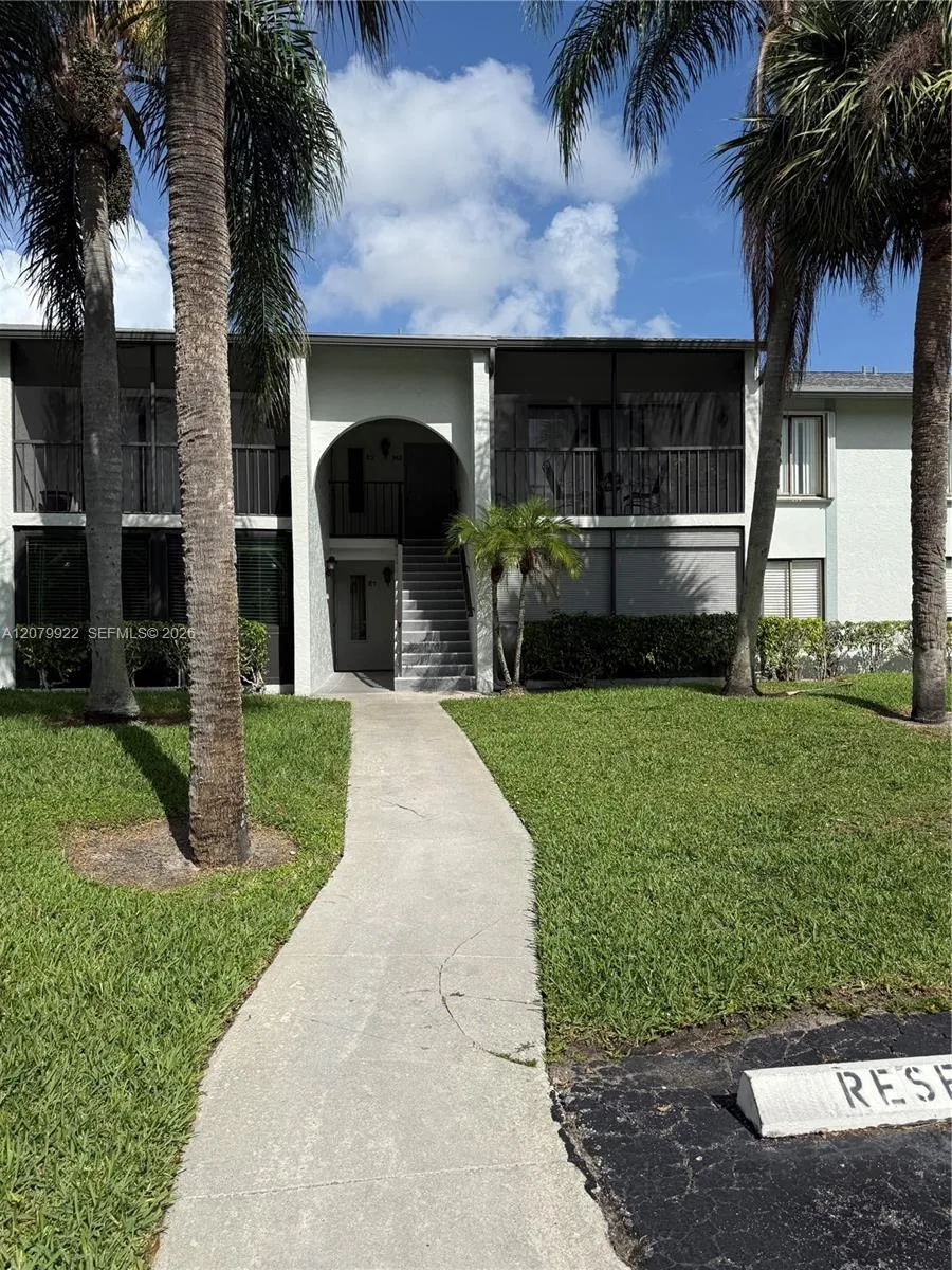Listing  1014 Green Pine Boulevard H1, West Palm Beach, FL 33409, West Palm Beach, FL 33409