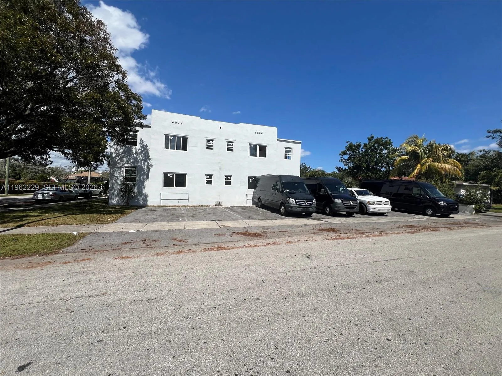 View details of listing 1015 S 17th Avenue 9, Hollywood, FL 33020 Hollywood with MLS# 
