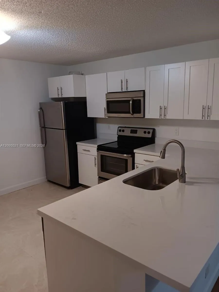 View details of listing 10161 W Sunrise 104, Plantation, FL 33322 Plantation with MLS# 