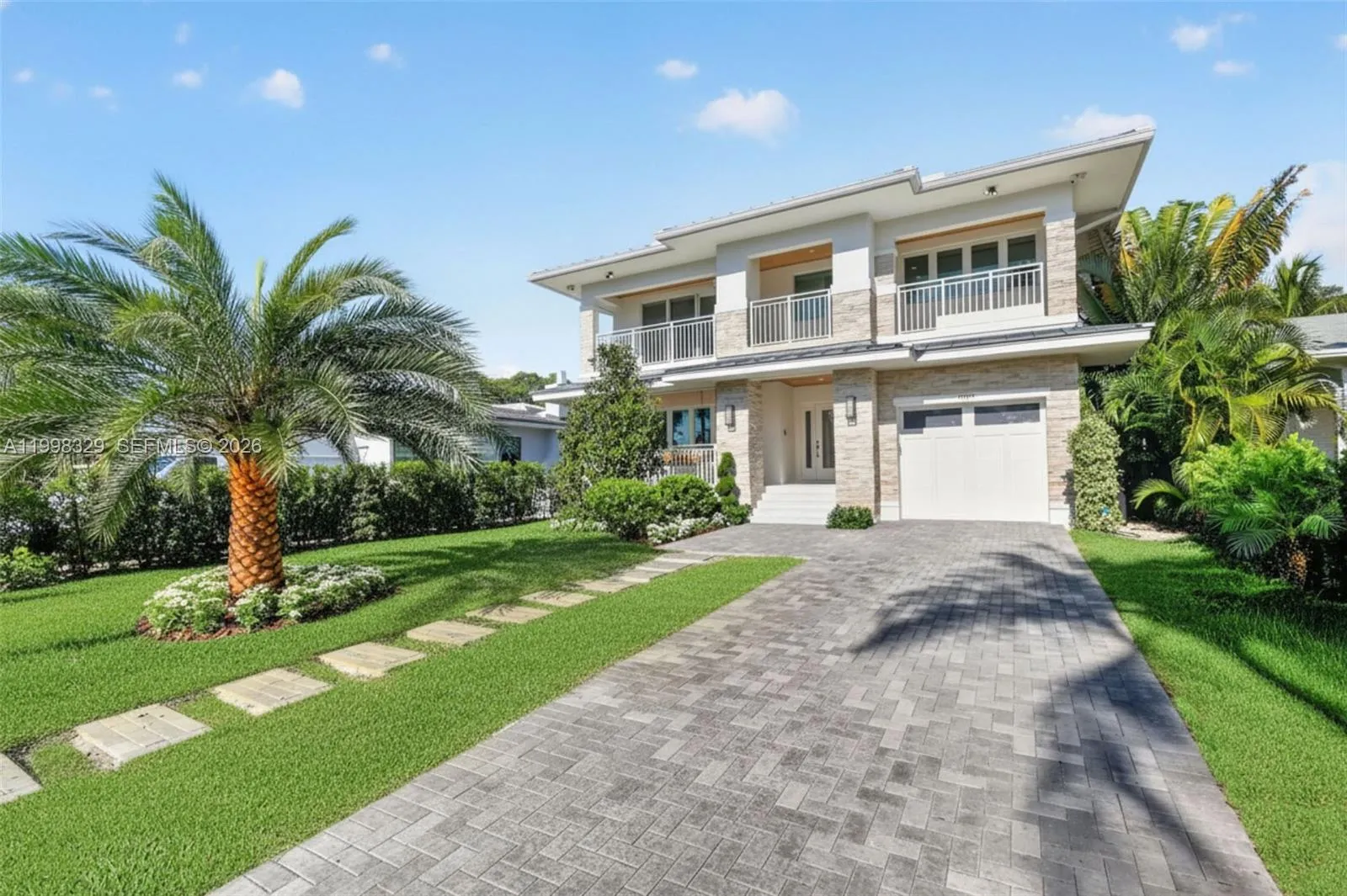 Listing  1017 S Palmway, Lake Worth, FL 33460, Lake Worth, FL 33460