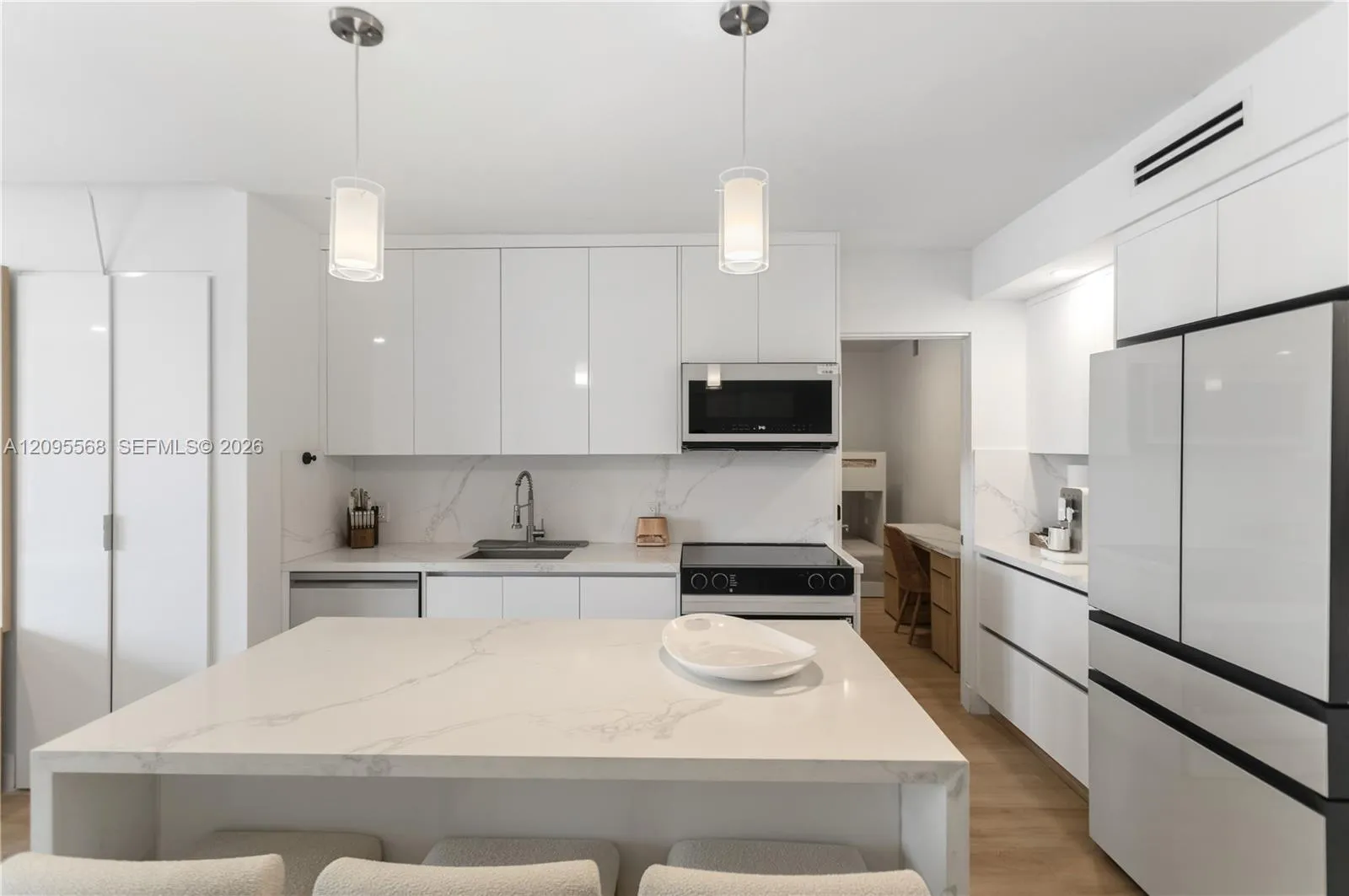 View details of listing 10185 Collins Avenue 722, Bal Harbour, FL 33154 Bal Harbour with MLS#