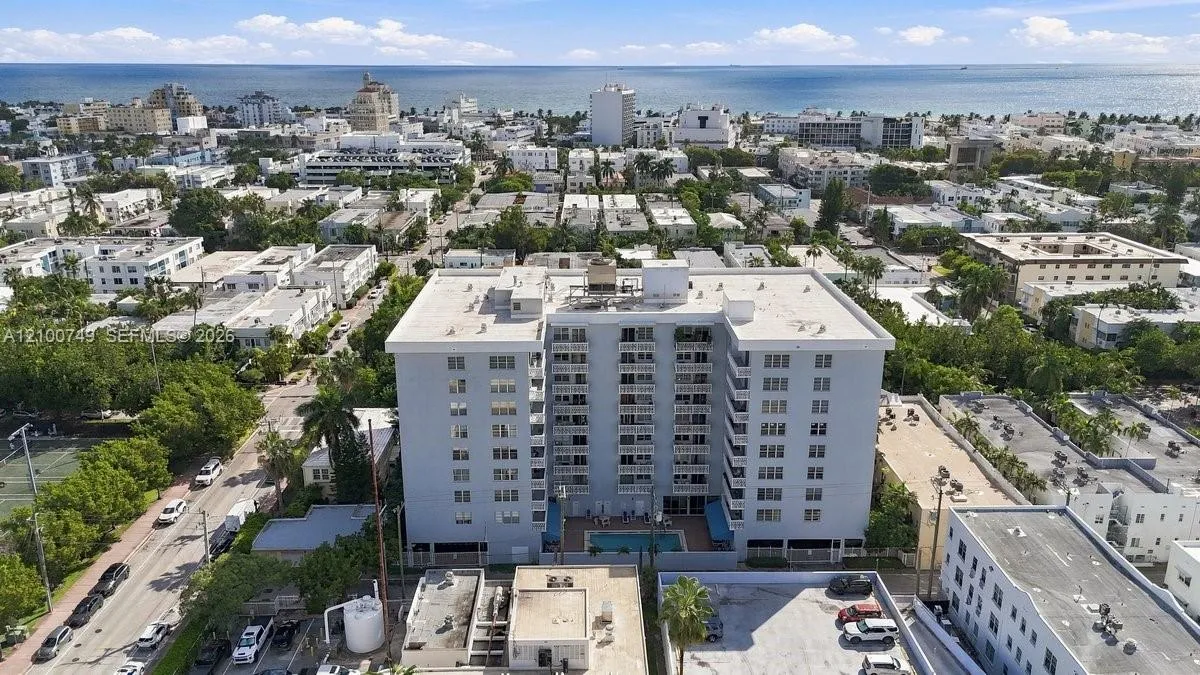 Listing  1020 Meridian Avenue 208, Miami Beach, FL 33139, Miami Beach, FL 33139