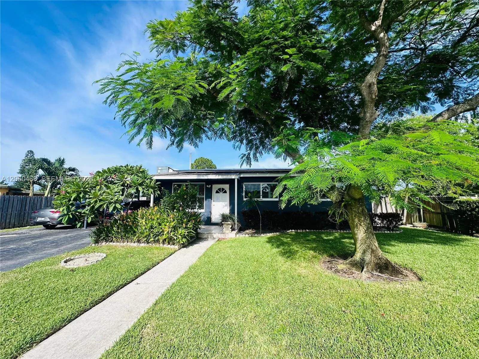 Listing  1020 S 14th Court 1, Lantana, FL 33462, Lantana, FL 33462