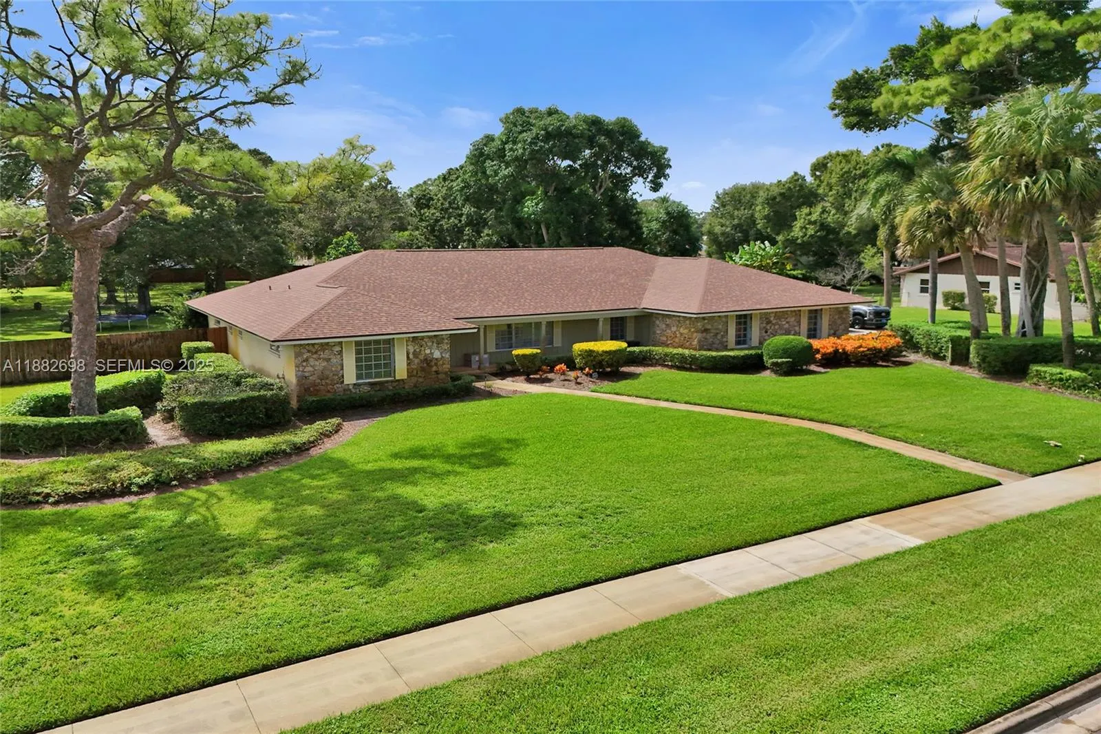 Listing  1021 Grandview Boulevard, Fort Pierce, FL 34982, Fort Pierce, FL 34982