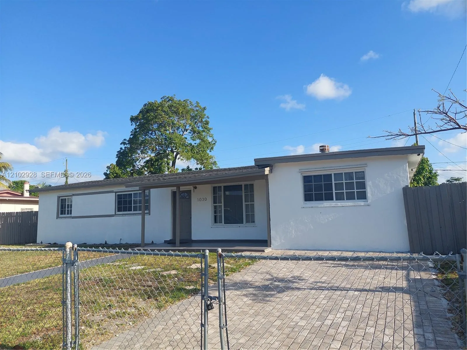 Listing  1030 NE 214th Street, Miami, FL 33179, Miami, FL 33179