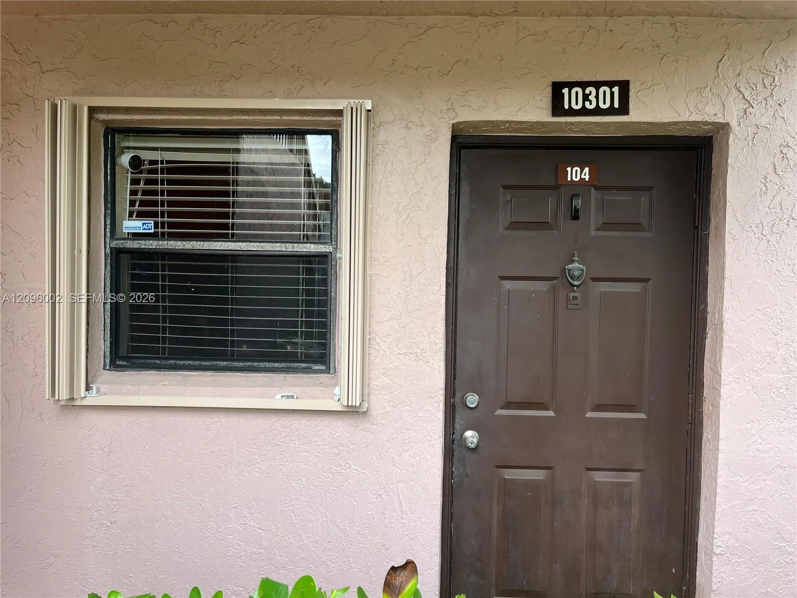 Listing  10301 NW 11th Street 104, Pembroke Pines, FL 33026, Pembroke Pines, FL 33026