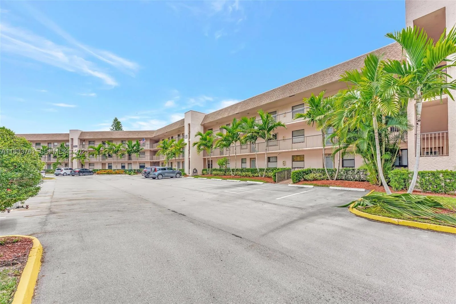 Listing  10304 Sunrise Lakes Boulevard 209, Sunrise, FL 33322, Sunrise, FL 33322