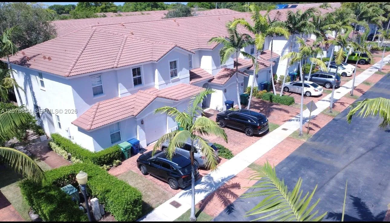 Listing  1035 NE 207th Terrace, Miami, FL 33179, Miami, FL 33179