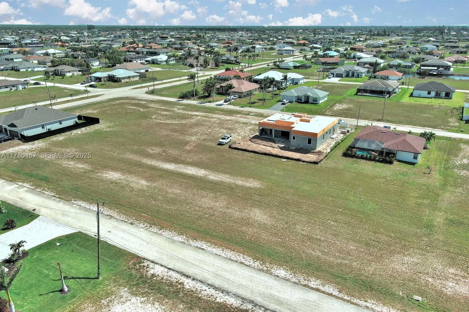 Listing  1037 NW 37th Place, Cape Coral, FL 33993, Cape Coral, FL 33993