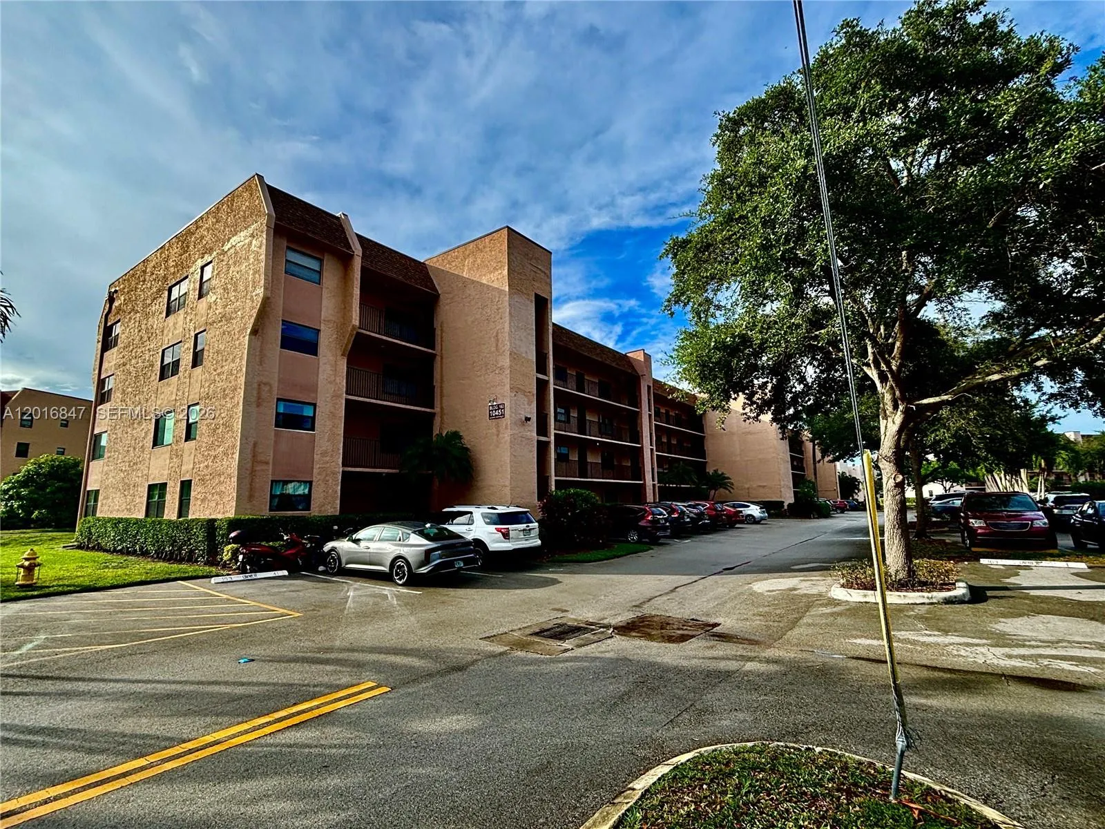 Listing  10451 Sunrise Lakes Boulevard 205, Sunrise, FL 33322, Sunrise, FL 33322