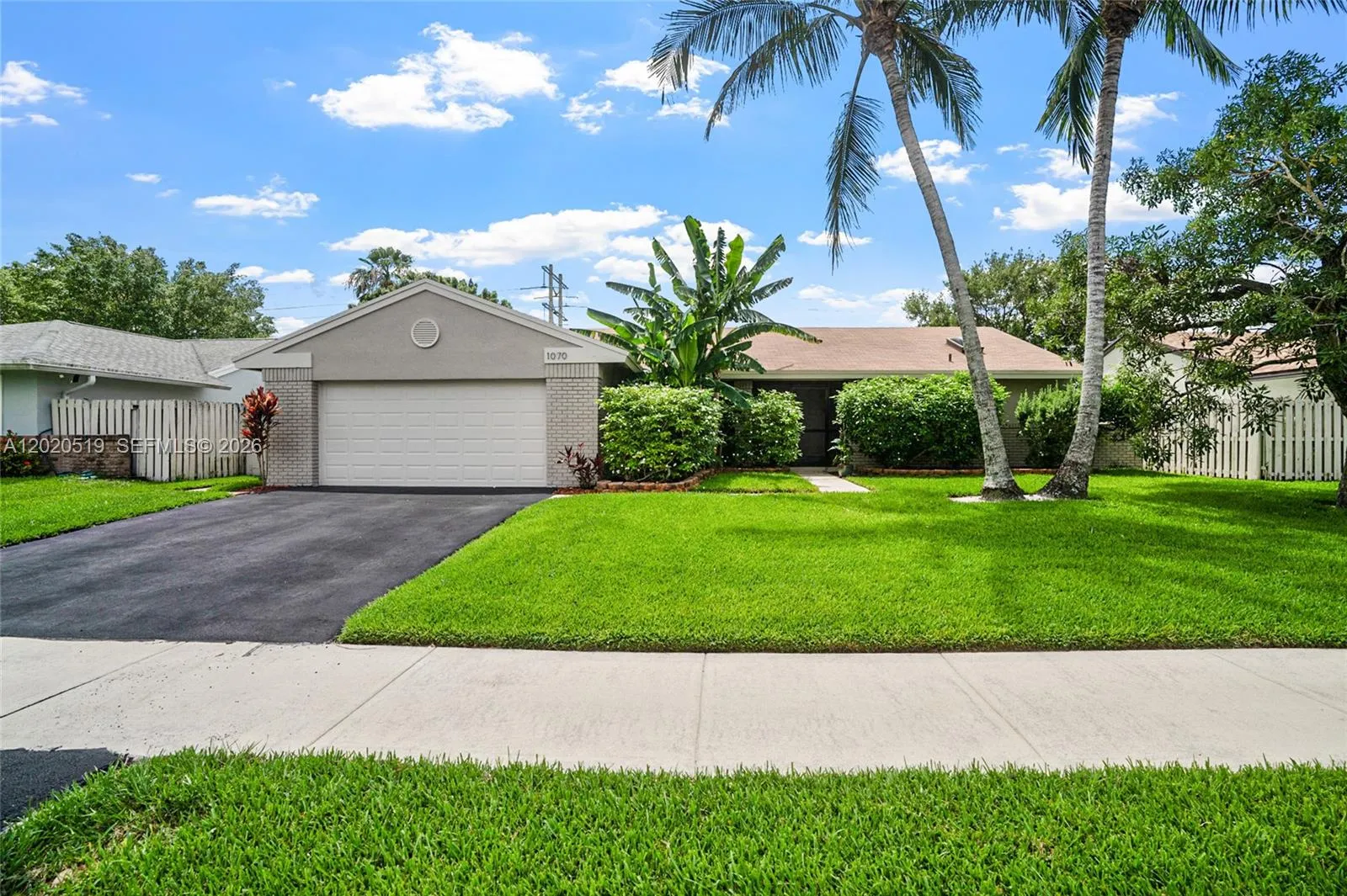 Listing  1070 Cedar Creek Way, Davie, FL 33325, Davie, FL 33325