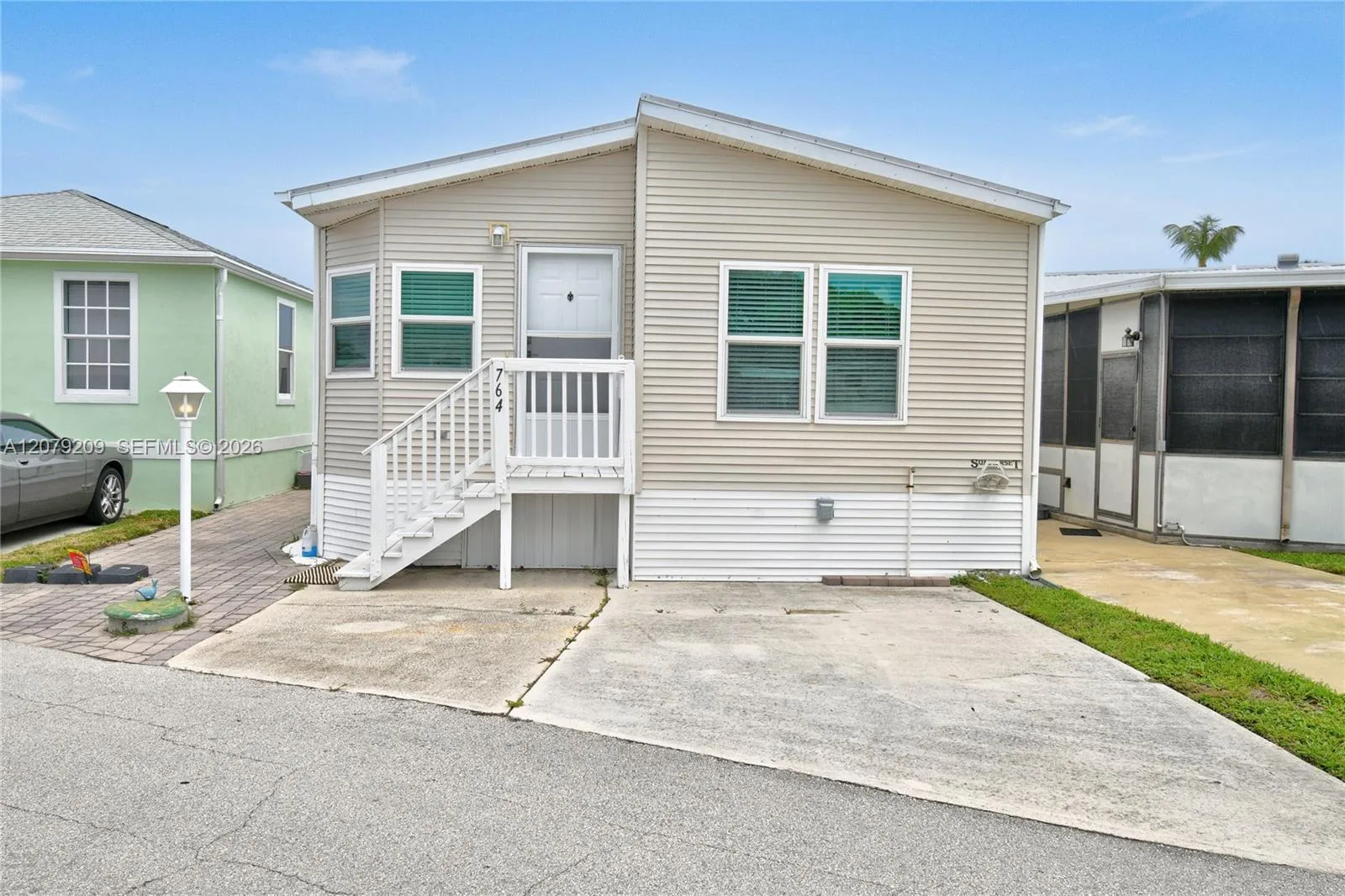 View details of listing 10701 S Ocean Drive, Jensen Beach, FL 34957 Jensen Beach with MLS#