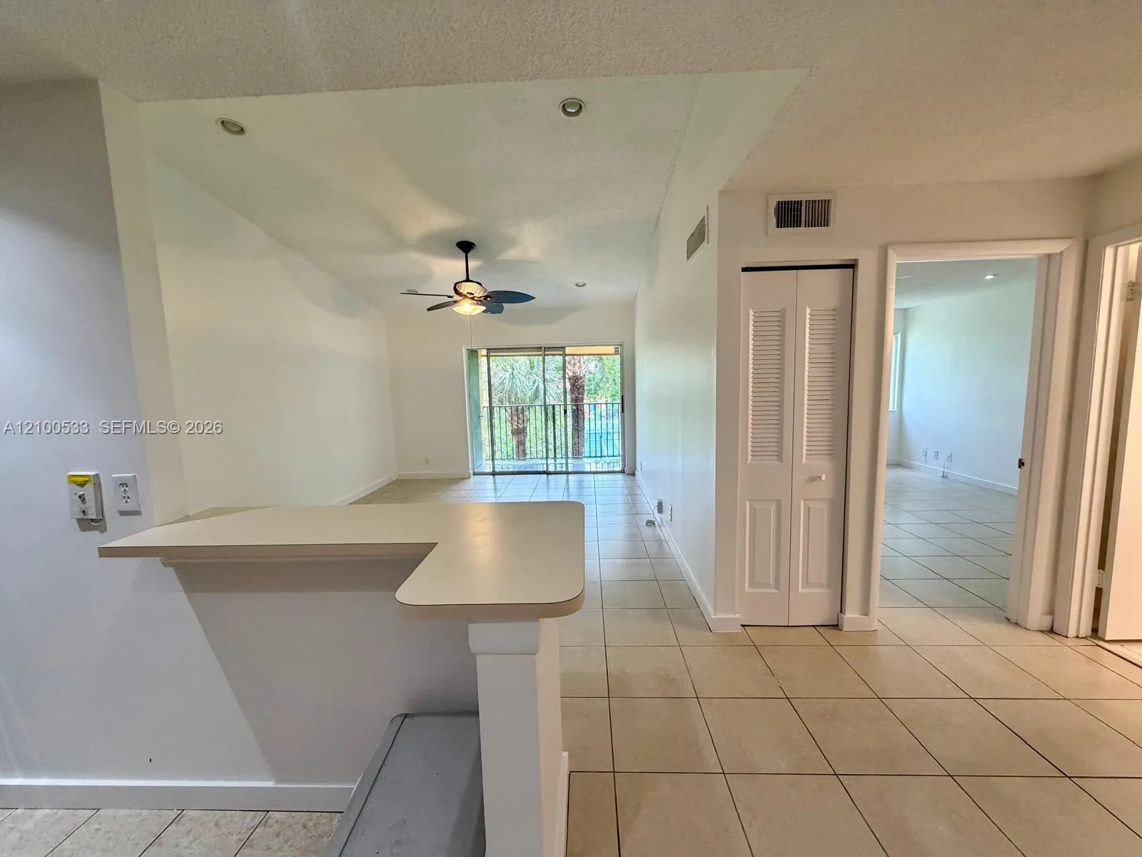 View details of listing 10765 Cleary Boulevard 306, Plantation, FL 33324 Plantation with MLS# 
