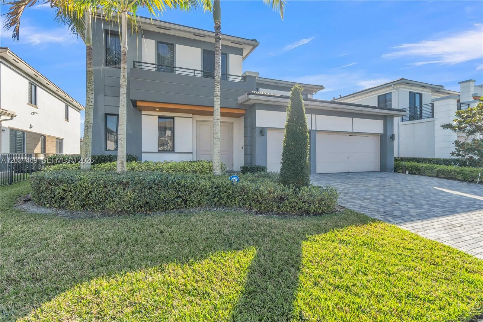 View details of listing 10890 Shore Street, Parkland, FL 33076 Parkland with MLS# 
