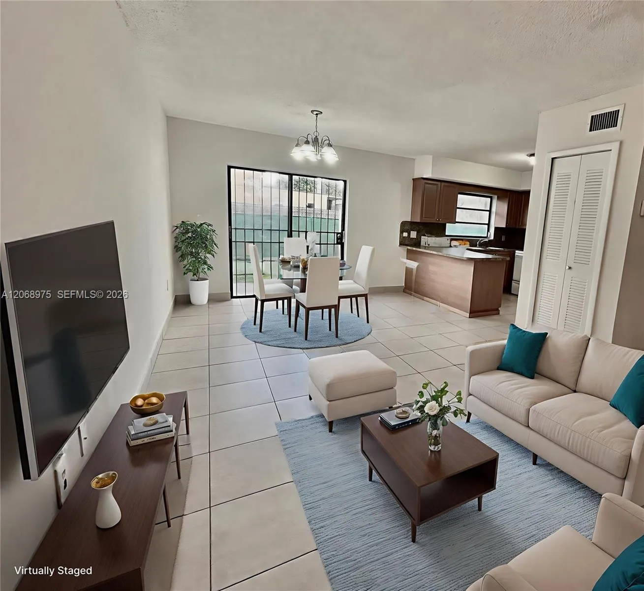 View details of listing 1095 W 37th Street, Hialeah, FL 33012 Hialeah with MLS#