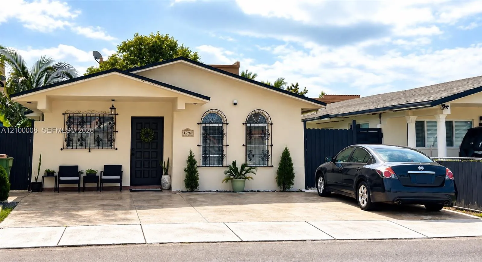 Listing  1096 W 40th Place, Hialeah, FL 33012, Hialeah, FL 33012