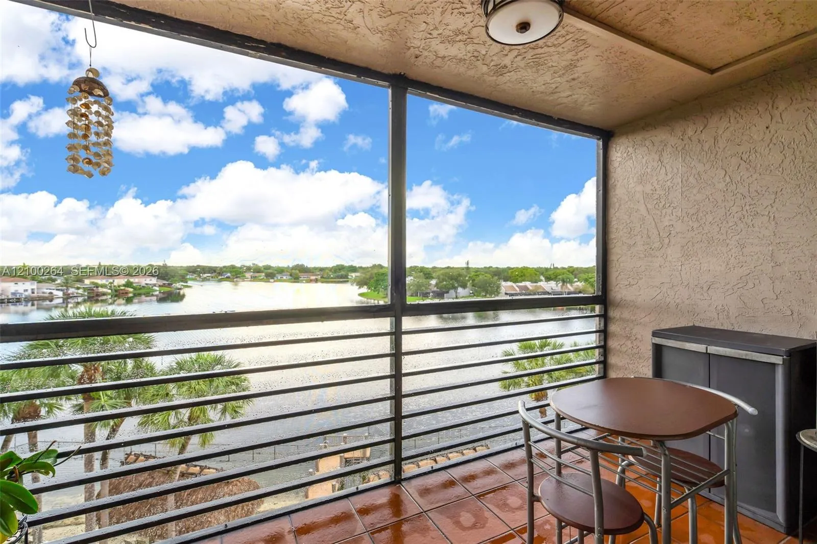 View details of listing 1100 Colony Point Circle 504, Pembroke Pines, FL 33026 Pembroke Pines with MLS#