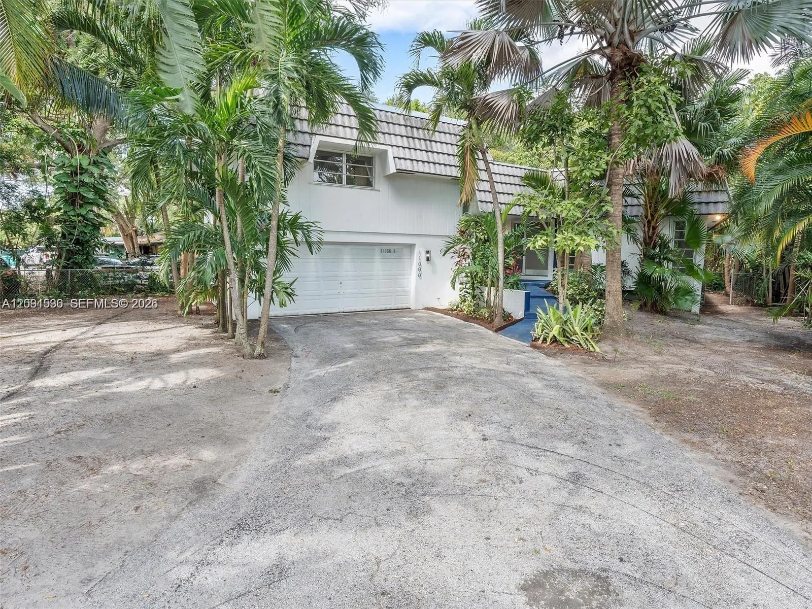 View details of listing 11000 NE 9th Avenue, Biscayne Park, FL 33161 Biscayne Park with MLS#