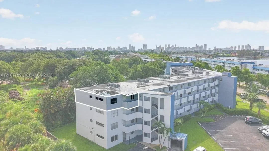 Listing  1101 NE 191st Street H408, Miami, FL 33179, Miami, FL 33179
