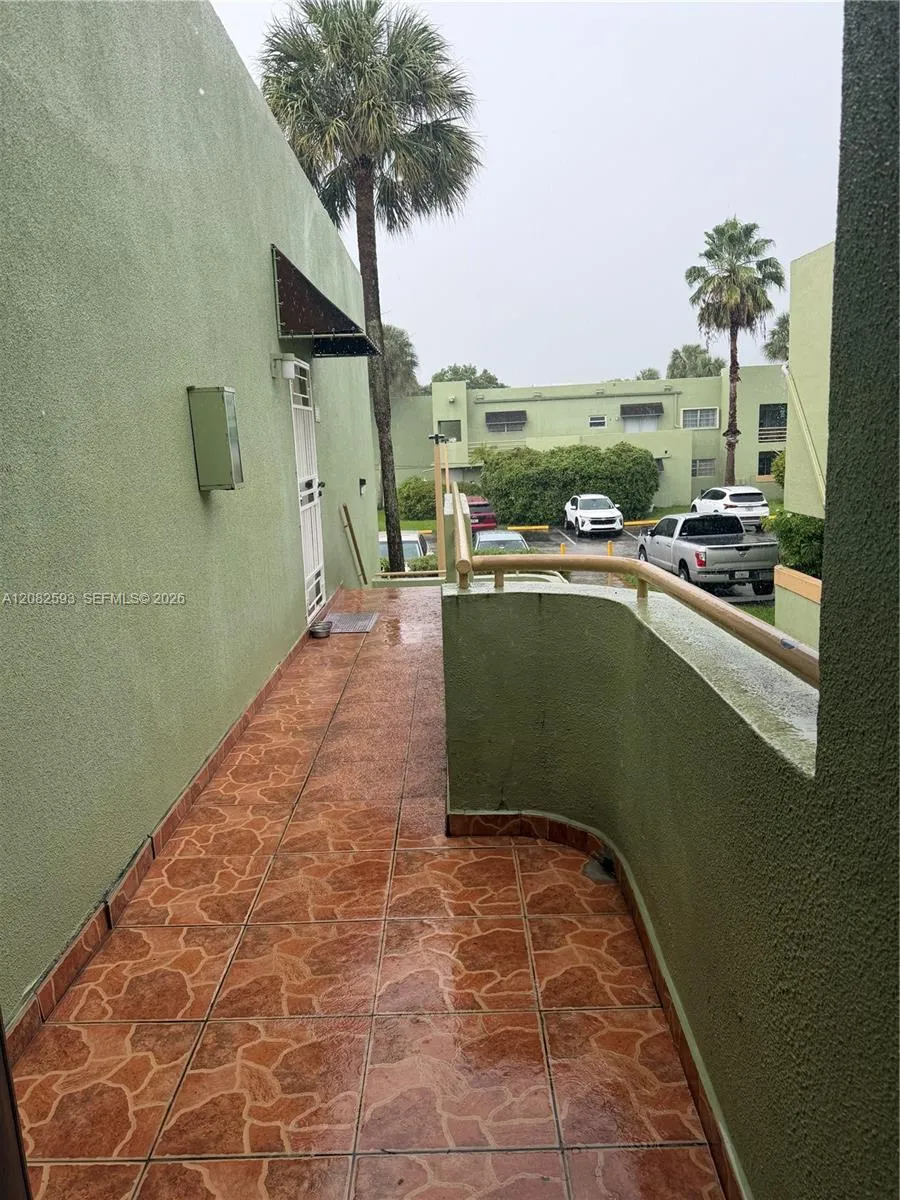 Listing  11091 NW 7th Street 202-16, Doral, FL 33172, Doral, FL 33172