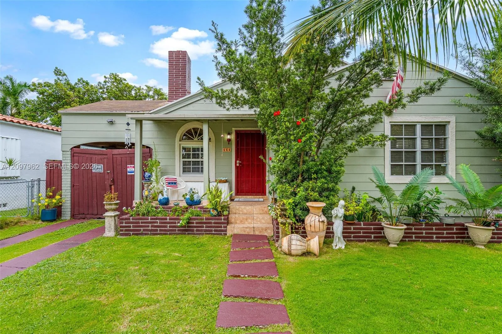Listing  111 NW 24th Avenue, Miami, FL 33125, Miami, FL 33125