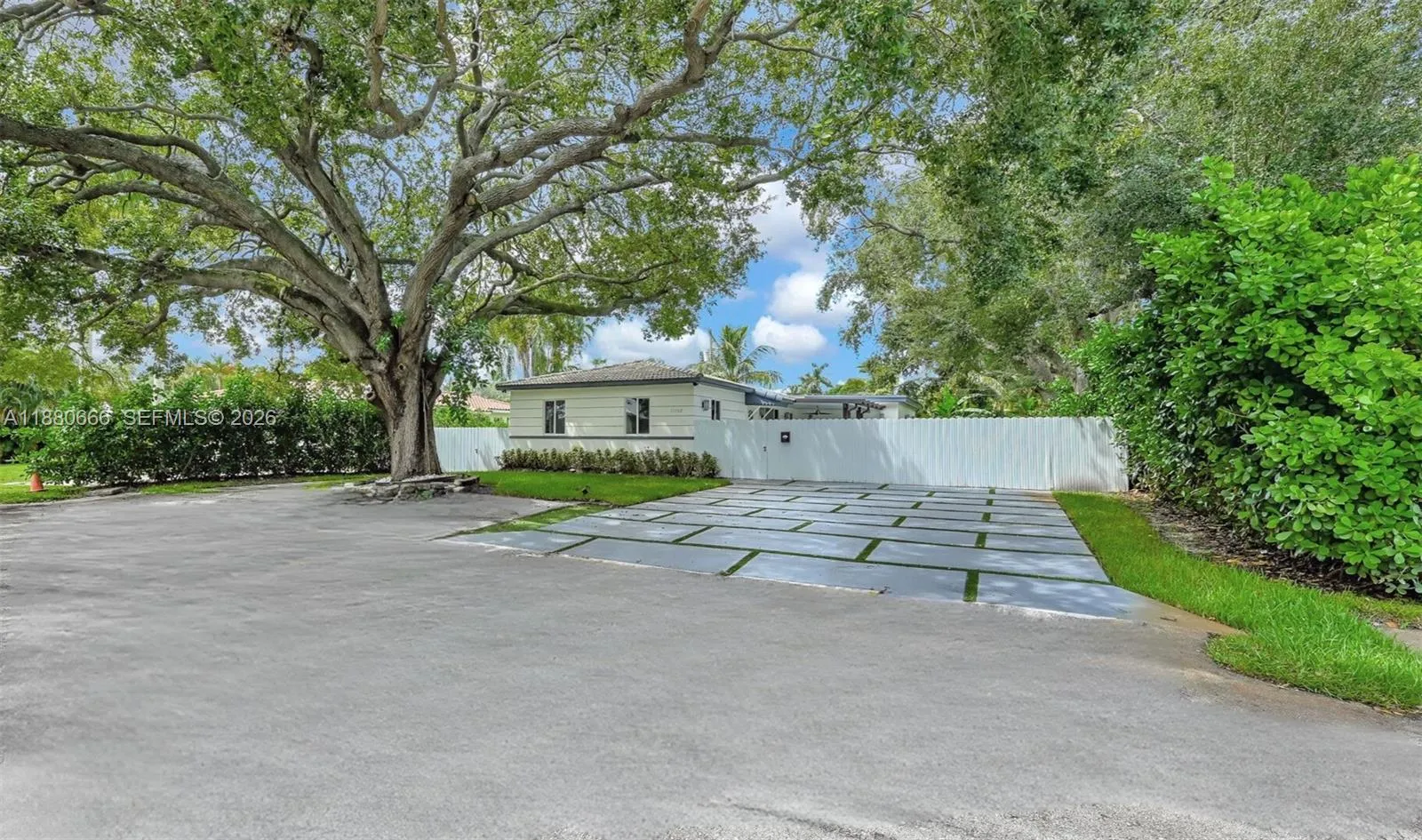 View details of listing 11102 NE 9th Court, Biscayne Park, FL 33161 Biscayne Park with MLS#