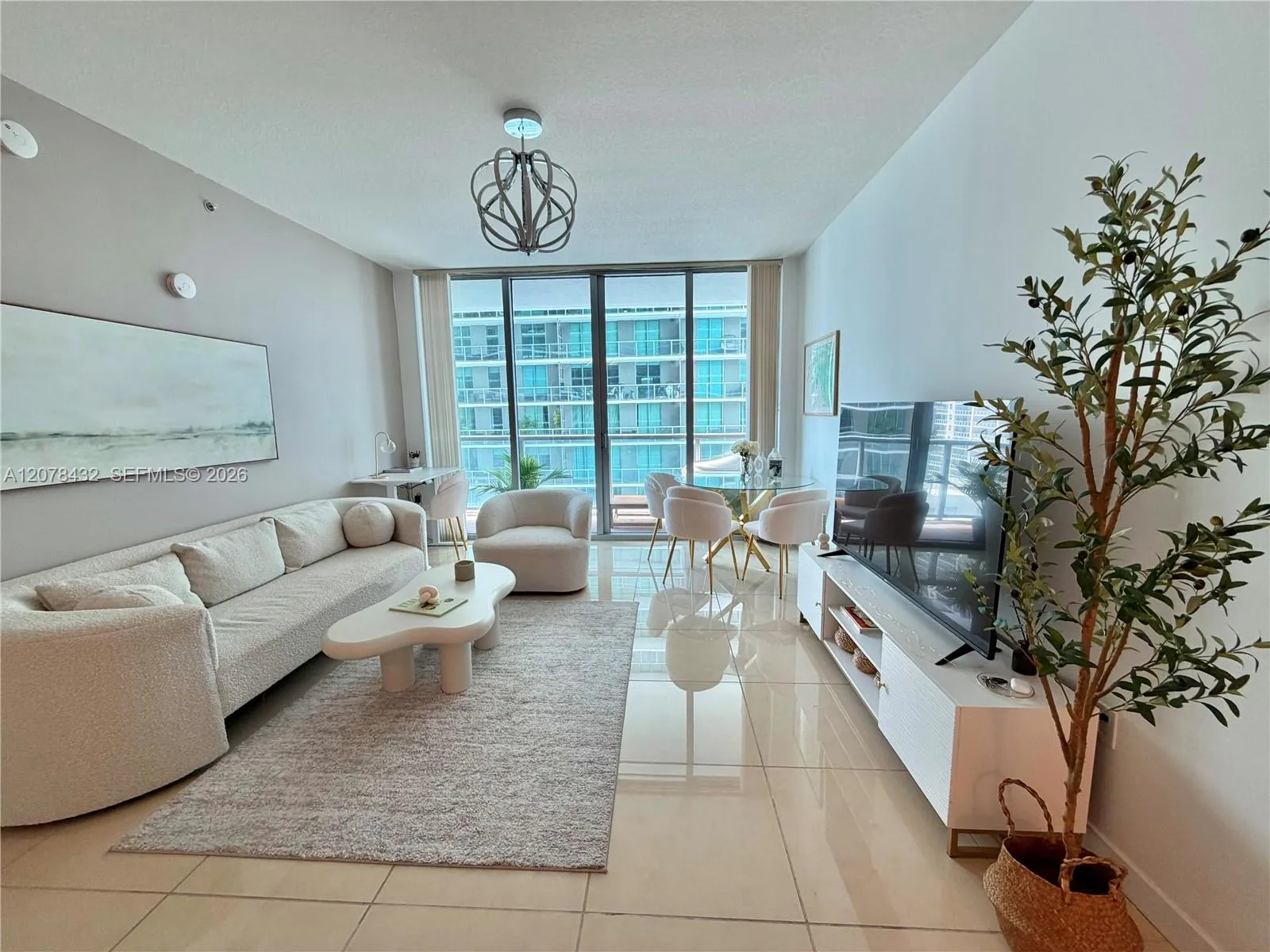 View details of listing 1111 SW 1st Avenue 2215-N, Miami, FL 33130 Miami with MLS#
