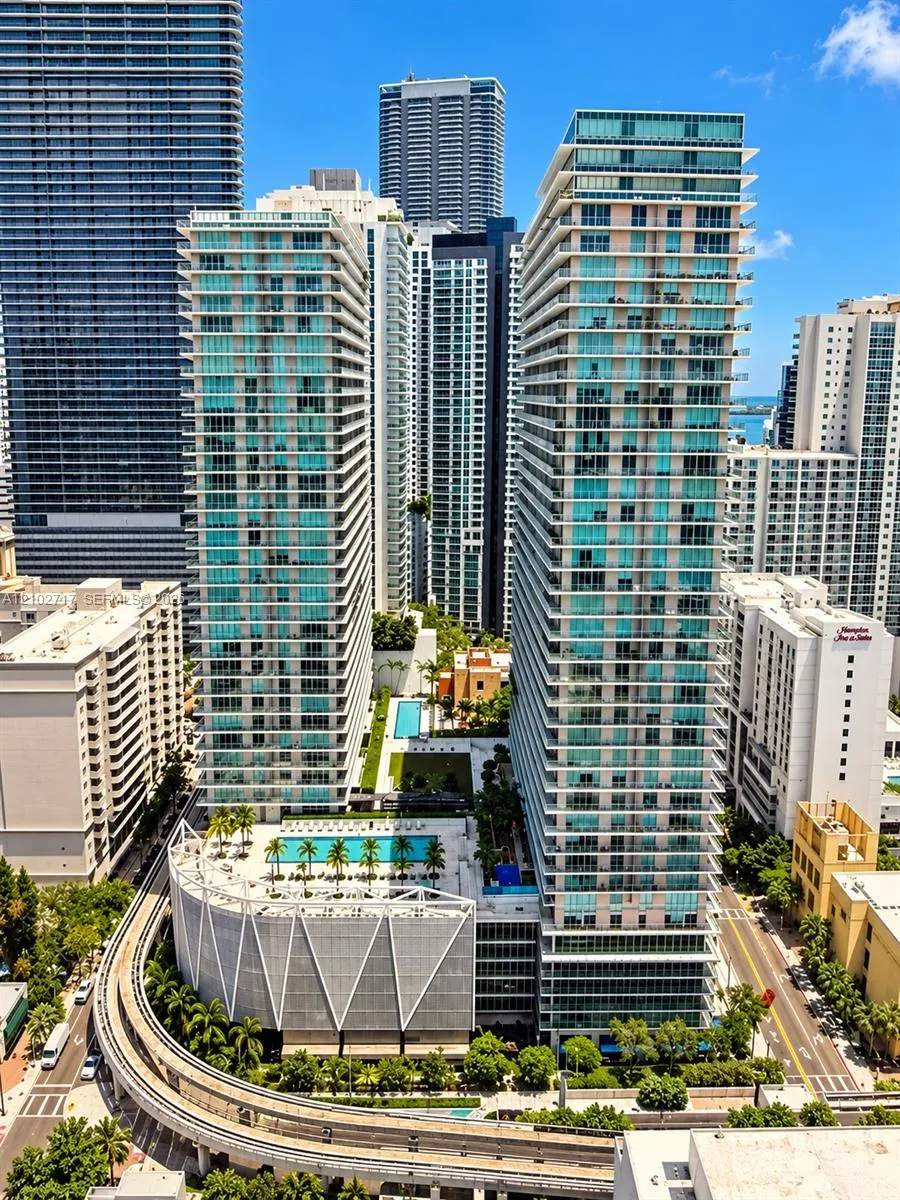 Listing  1111 SW 1st Avenue 2717-N, Miami, FL 33130, Miami, FL 33130