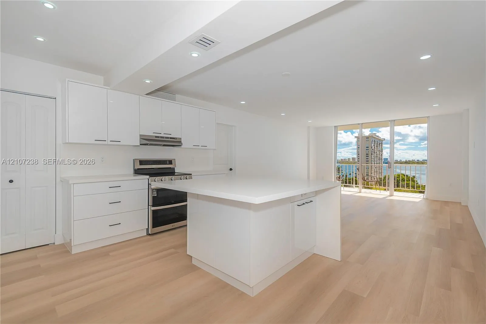 Listing  11111 Biscayne Boulevard 1125, Miami, FL 33181, Miami, FL 33181