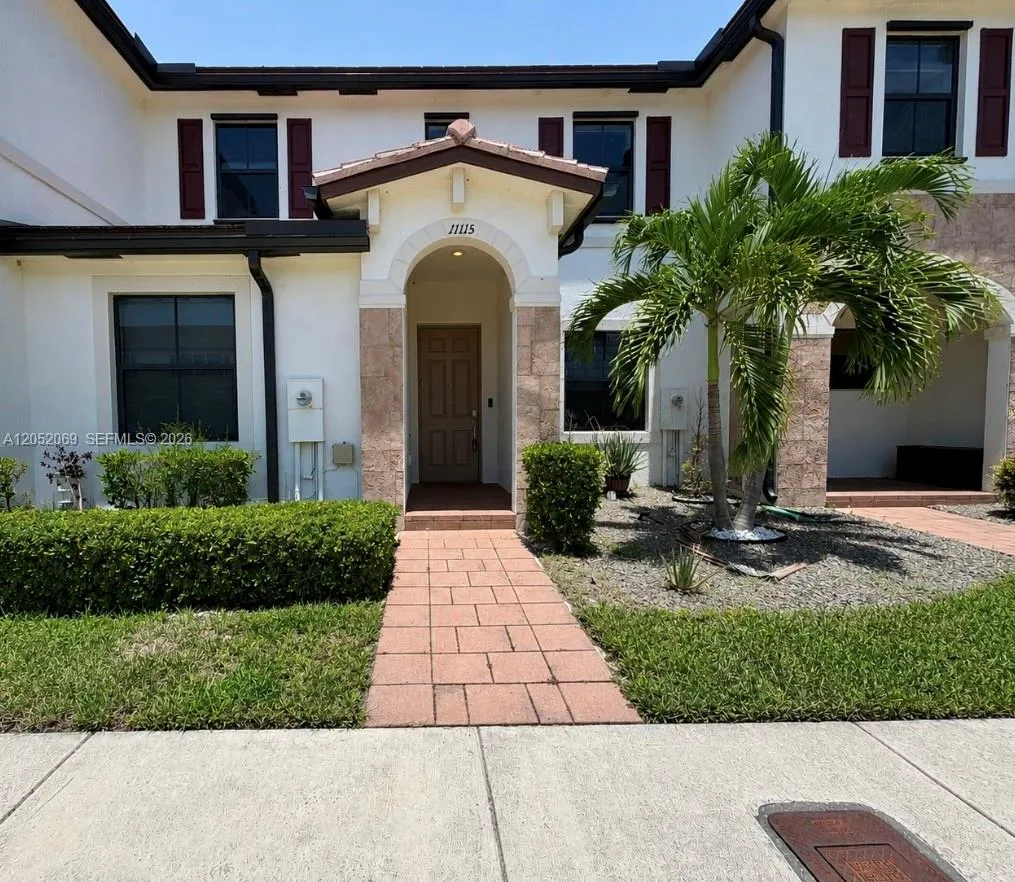 View details of listing 11115 W 32nd Lane, Hialeah, FL 33018 Hialeah with MLS#
