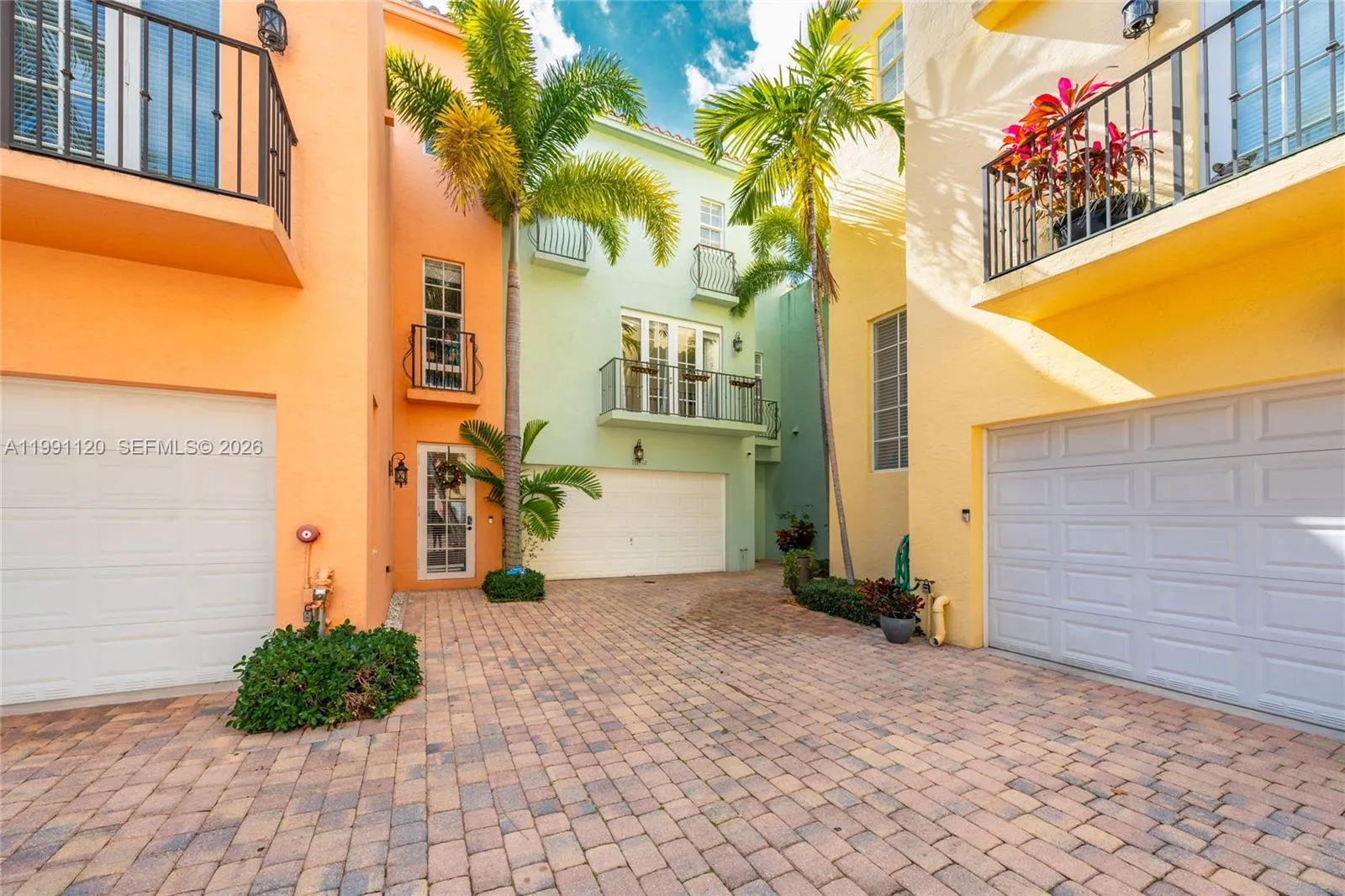 Listing  1117 NE 18th Avenue 2, Fort Lauderdale, FL 33304, Fort Lauderdale, FL 33304