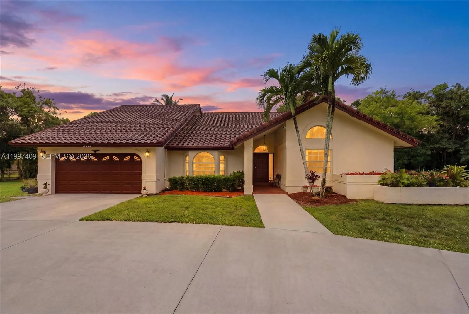 View details of listing 11400 NW 20th Court, Plantation, FL 33323 Plantation with MLS# 
