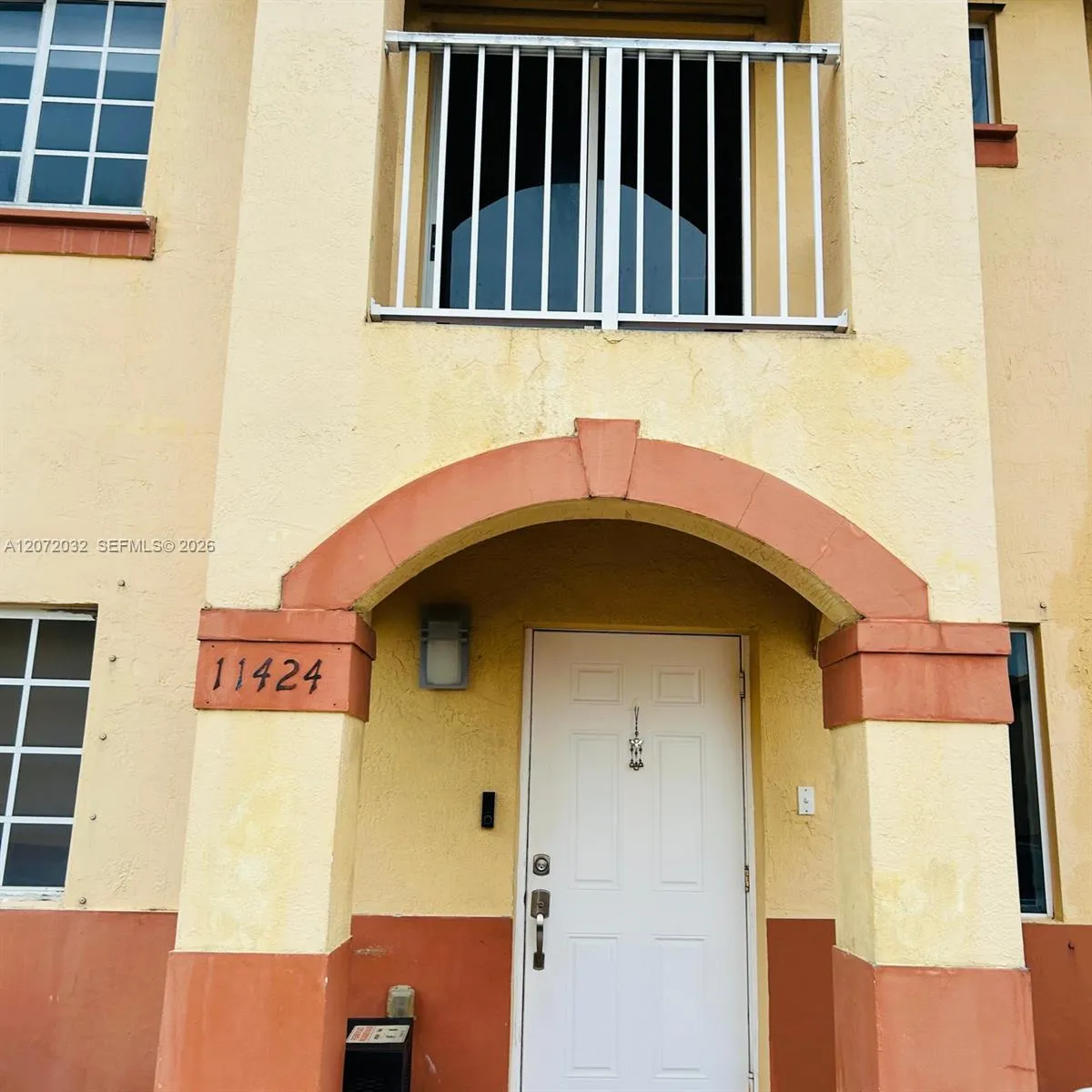 View details of listing 11424 NW 94th Place 7, Hialeah Gardens, FL 33018 Hialeah Gardens with MLS# 