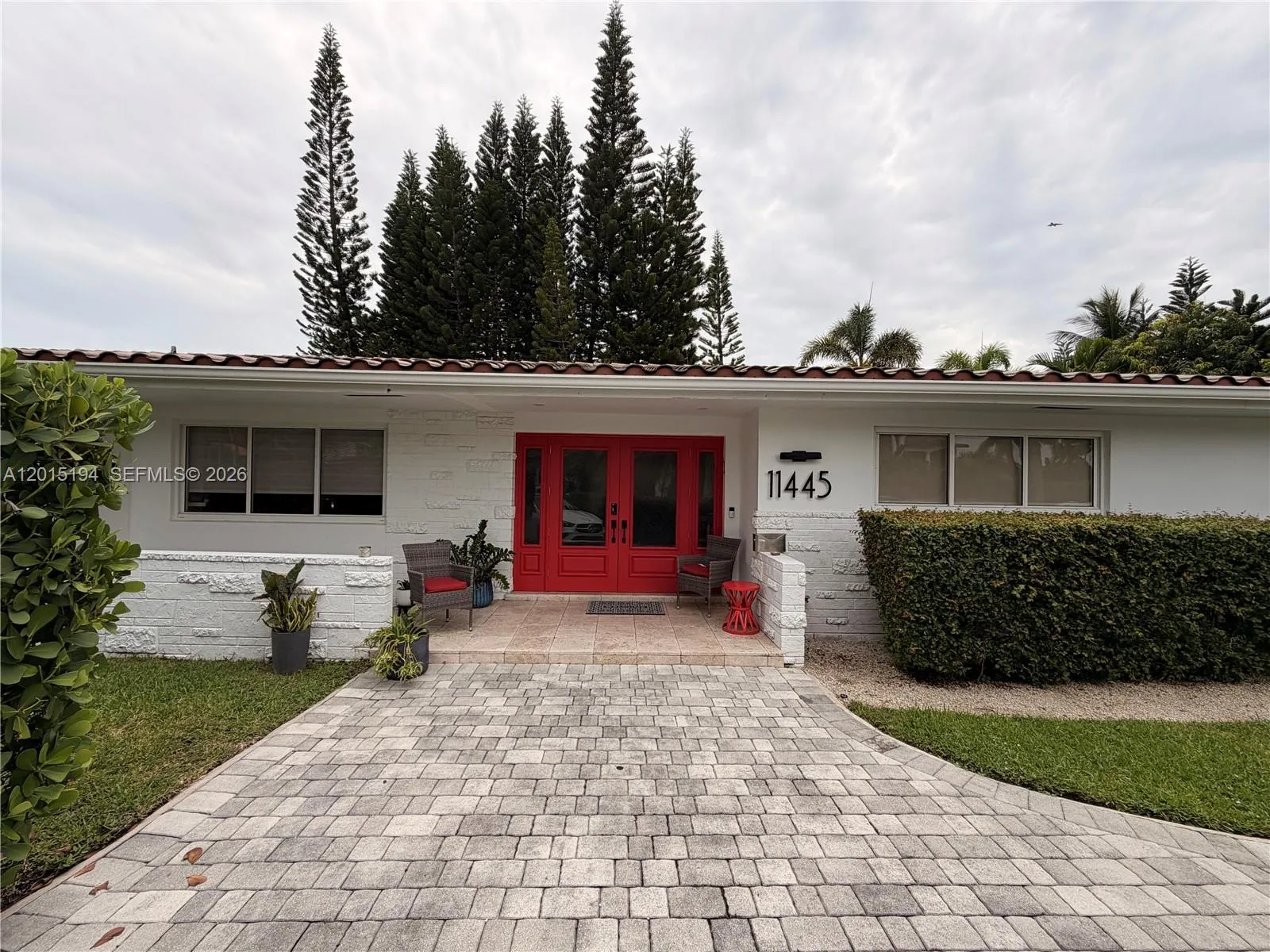 Listing  11445 N Bayshore Drive, North Miami, FL 33181, North Miami, FL 33181